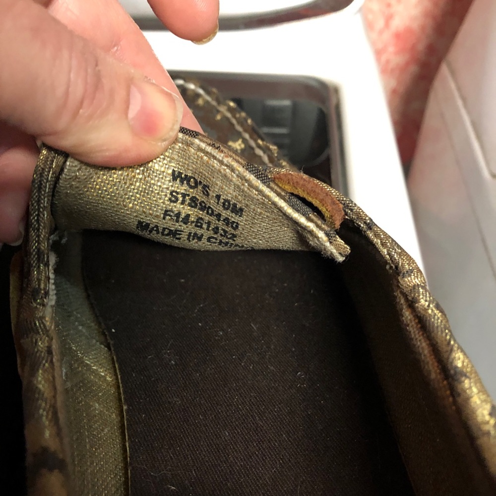 Leopard print sherry